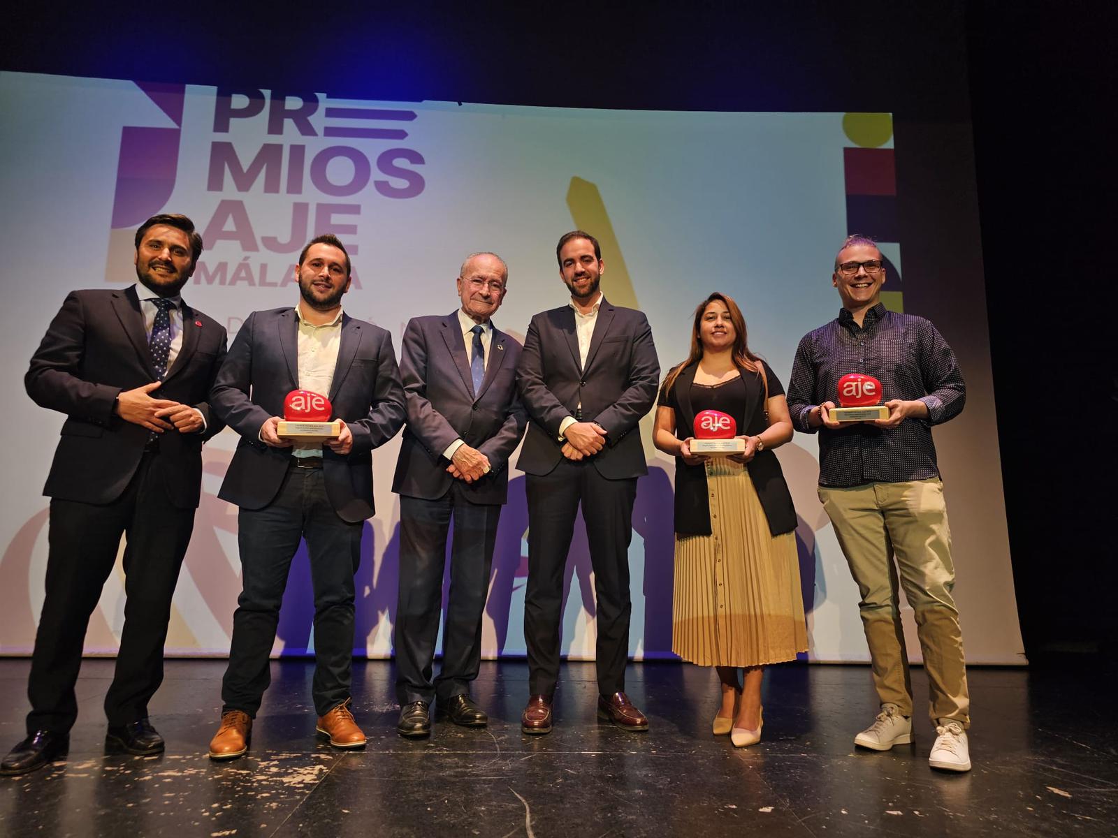 ¡Hagamos Hogar triunfa en los Premios AJE Málaga 24 Edición!